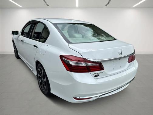 2017 Honda Accord EX