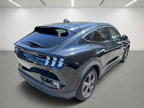 2021 Ford Mustang Mach-E Select