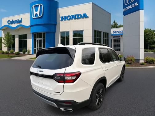 2025 Honda Pilot TOURING+