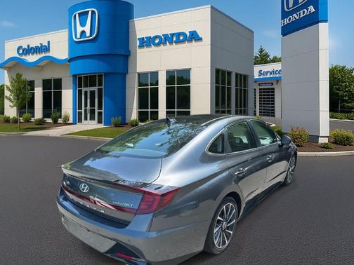 2022 Hyundai SONATA Limited