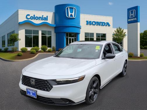 Platinum White Pearl 2026 Honda Accord Hybrid Sport-L