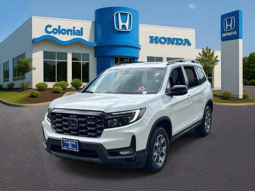 Platinum White Pearl 2023 Honda Passport TrailSport