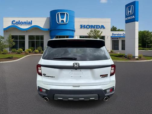 Platinum White Pearl 2023 Honda Passport TrailSport