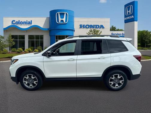 Platinum White Pearl 2023 Honda Passport TrailSport
