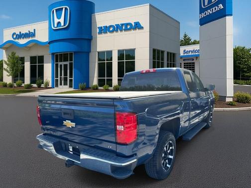 Deep Ocean Blue Metallic 2018 Chevrolet Silverado 1500 LT