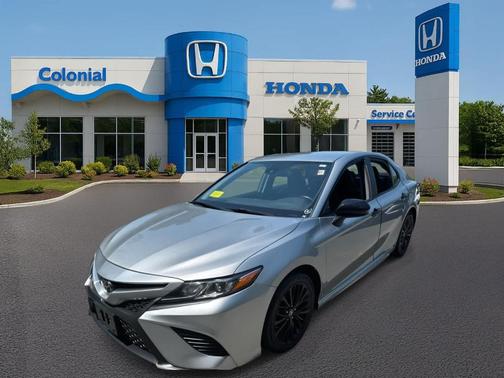 2020 Toyota Camry SE Nightshade