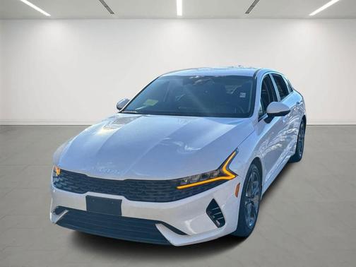 2022 Kia K5 LXS