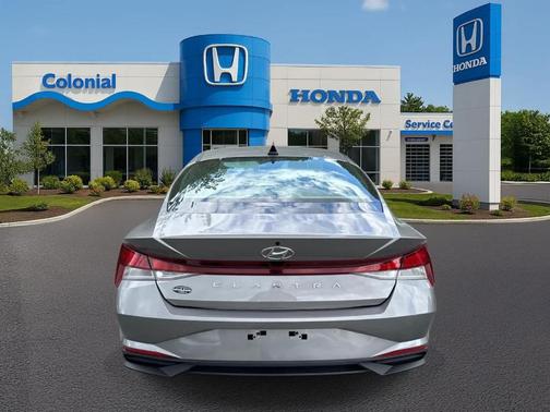 Metal 2023 Hyundai ELANTRA SEL