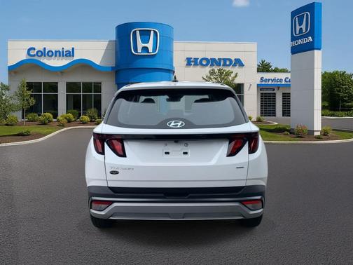 2025 Hyundai TUCSON SE