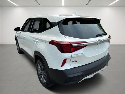 2023 Kia Seltos LX
