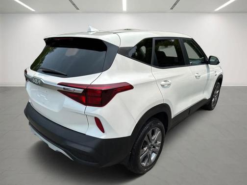 2023 Kia Seltos LX