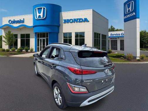 2022 Hyundai KONA SEL