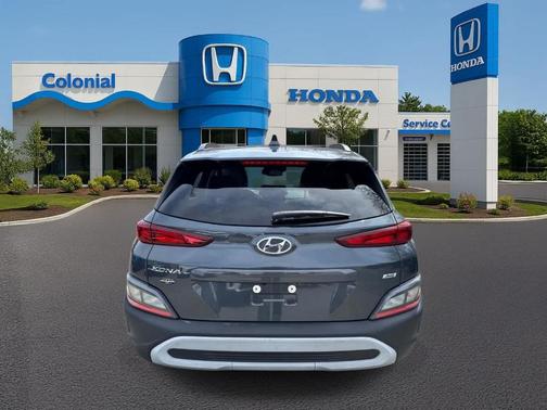 2022 Hyundai KONA SEL