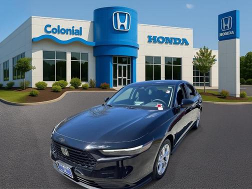 Crystal Black Pearl 2024 Honda Accord LX