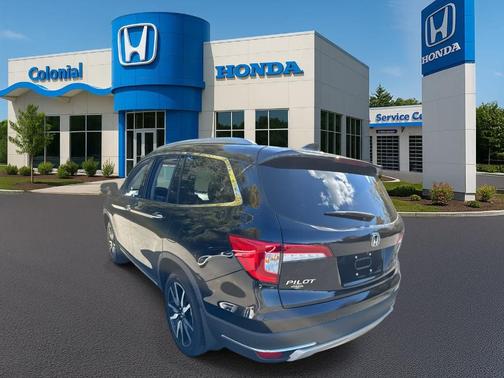 2022 Honda Pilot Touring 7-Passenger