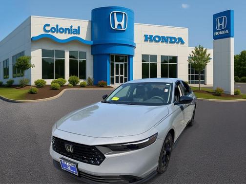 Urban Gray Pearl 2025 Honda Accord SE