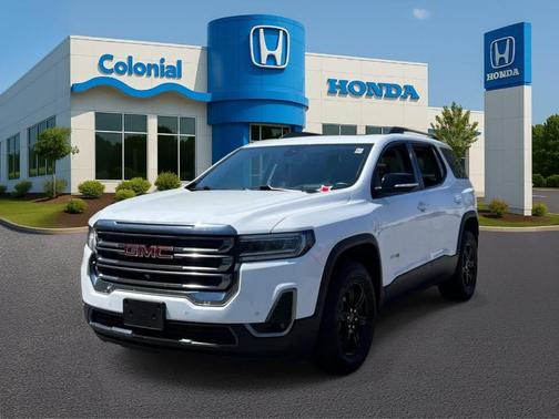 Summit White 2022 GMC Acadia AT4