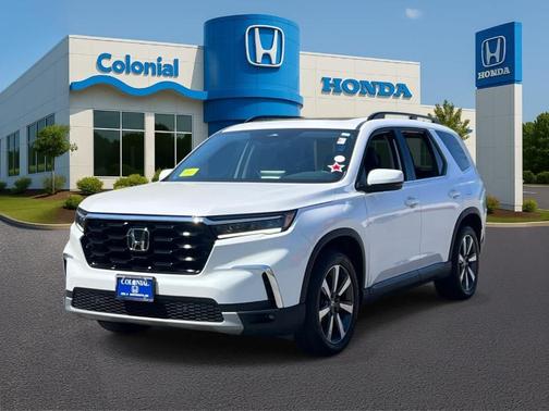 Platinum White Pearl 2023 Honda Pilot Touring