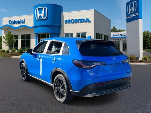 Boost Blue Pearl 2027 Honda HR-V Sport