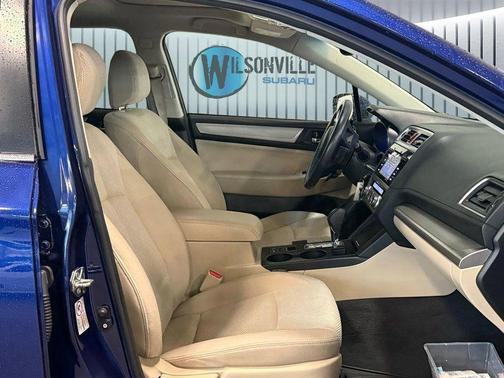Lapis Blue Pearl 2017 Subaru Outback 2.5i Premium