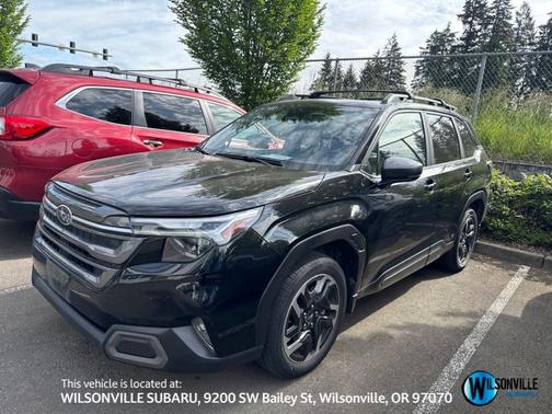 Crystal Black Silica 2025 Subaru Forester Limited