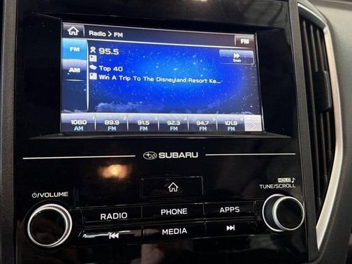 2017 Subaru Impreza 2.0i