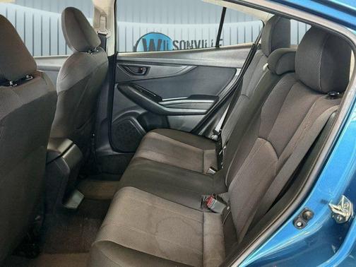 2017 Subaru Impreza 2.0i