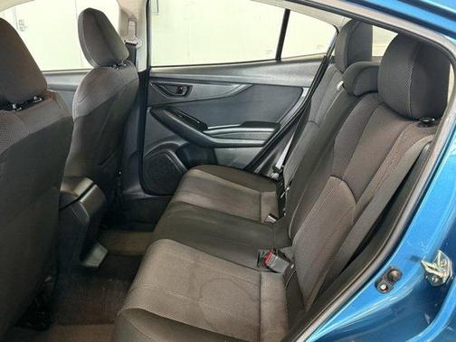 2017 Subaru Impreza 2.0i