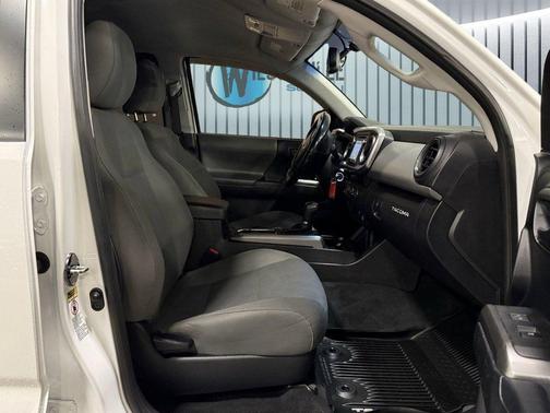 2016 Toyota Tacoma SR5