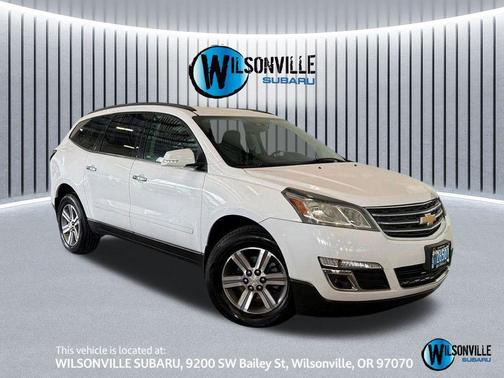 Summit White 2016 Chevrolet Traverse 2LT
