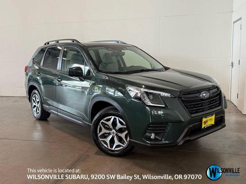 Cascade Green Silica 2024 Subaru Forester Premium