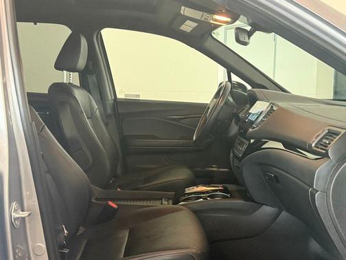 Silver 2021 Honda Passport Elite