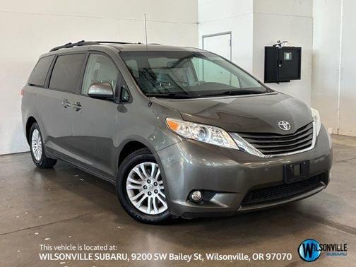2011 Toyota Sienna XLE