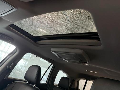 2022 Honda Pilot Touring 7-Passenger