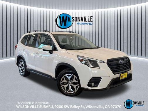 Crystal White Pearl 2023 Subaru Forester Premium