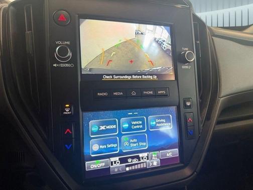 Crystal Black Silica 2024 Subaru Crosstrek Base
