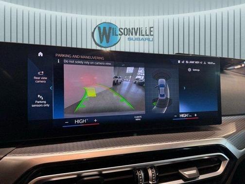 2023 BMW 330 i xDrive