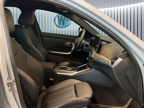 2023 BMW 330 i xDrive