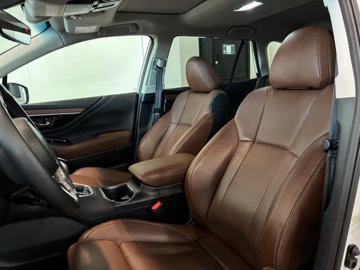 2022 Subaru Outback Touring