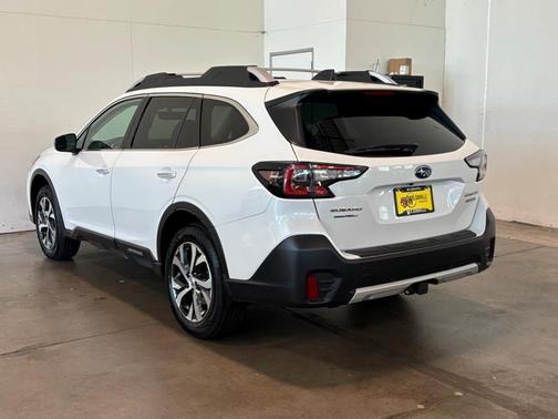 2022 Subaru Outback Touring