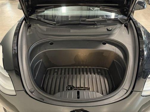 2022 Tesla Model 3 Base
