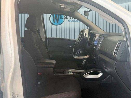 Glacier White 2022 Nissan Frontier SV