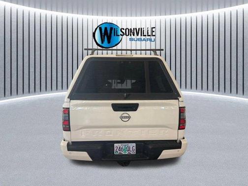 Glacier White 2022 Nissan Frontier SV