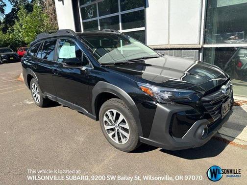 Crystal Black Silica 2025 Subaru Outback Premium