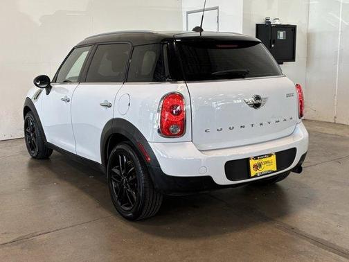 2016 MINI Countryman Cooper