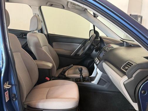 2017 Subaru Forester 2.5i