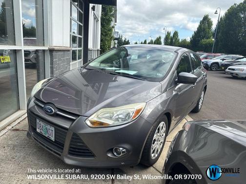 Sterling Gray Metallic 2012 Ford Focus SE