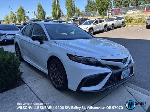 2024 Toyota Camry Hybrid SE