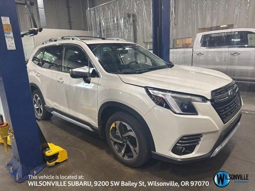 Crystal White Pearl 2023 Subaru Forester Touring