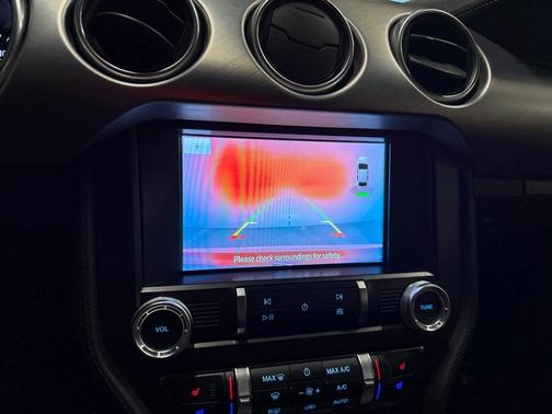 2022 Ford Mustang EcoBoost Premium